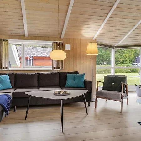 3 Bedroom In Juelsminde Holiday home *
