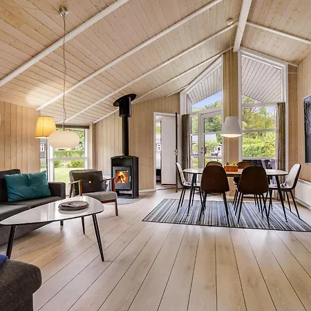 3 Bedroom In Juelsminde *